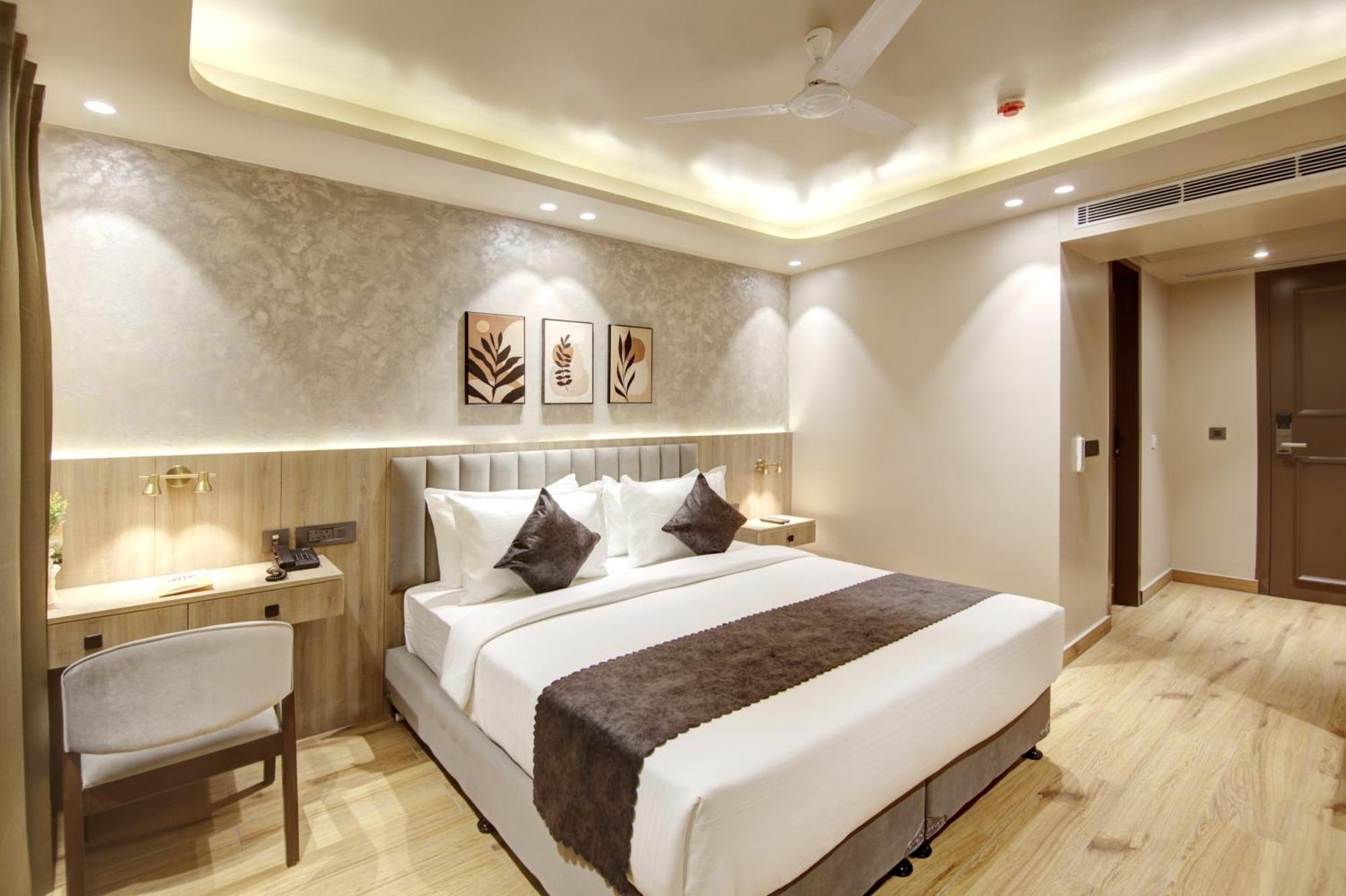 Saltstayz Premier - Near Golf Course Road & Sector 57 Gurgaon Exterior foto