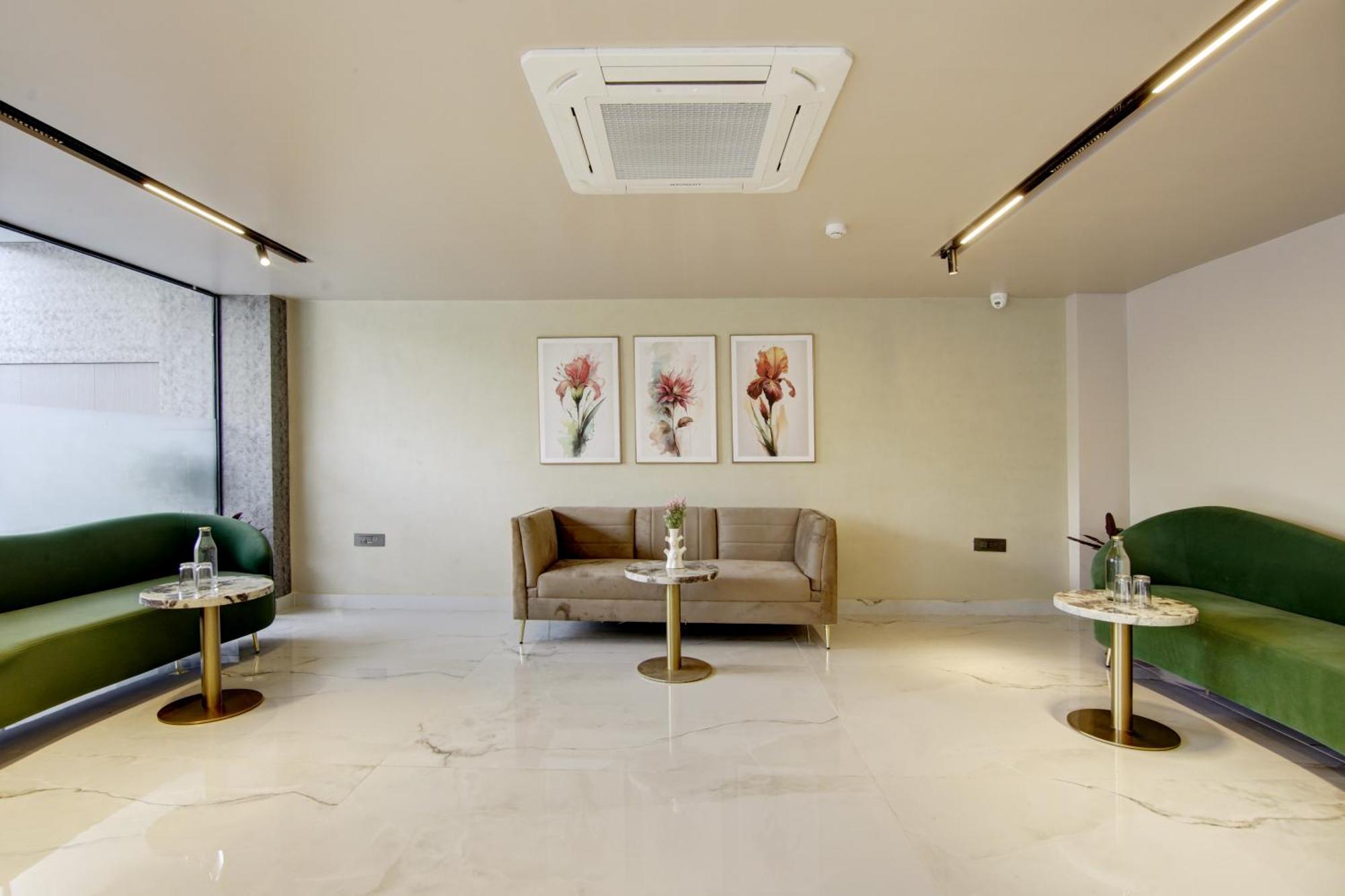 Saltstayz Premier - Near Golf Course Road & Sector 57 Gurgaon Exterior foto